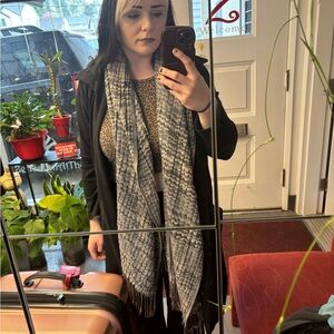 Stylish Black and Gray Scarf